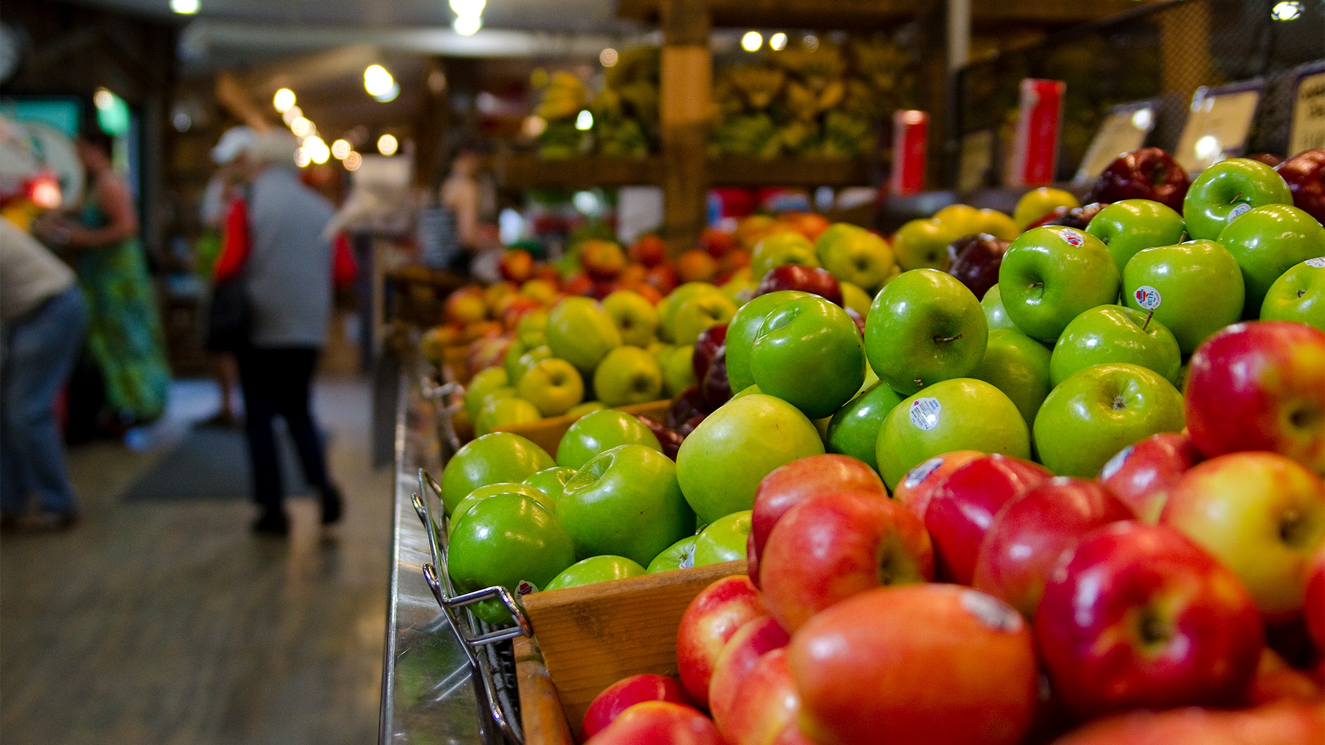 Fresh local groceries in Salmon Arm